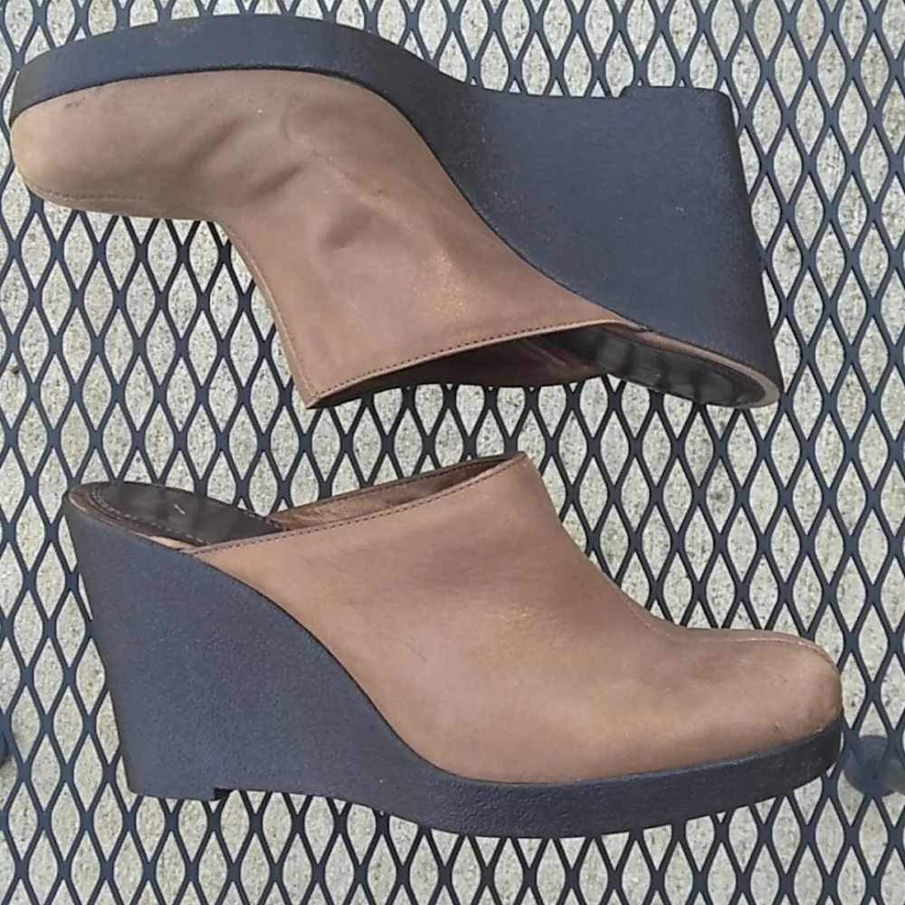 Wedge slides size‎ 6